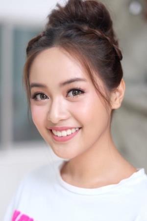 Eisaya Hosuwan's poster