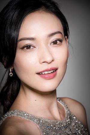 Yao Yi Ti's poster