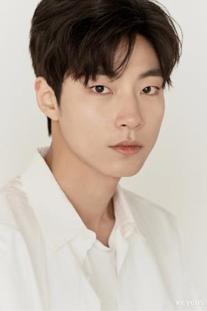 Hwang In-yeop Poster