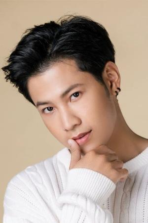 Prachaya Ruangroj's poster