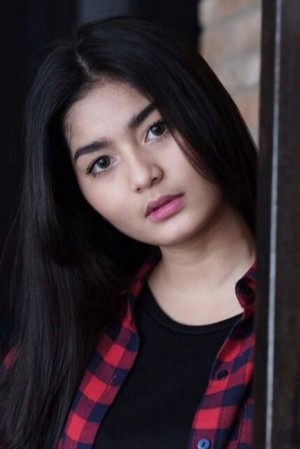 Debi Sagita's poster