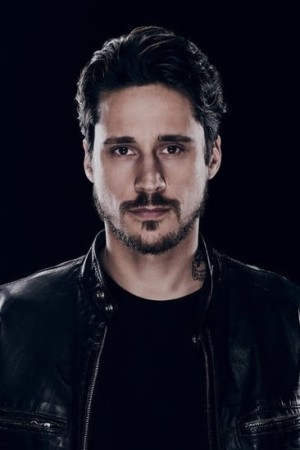 Peter Gadiot's poster