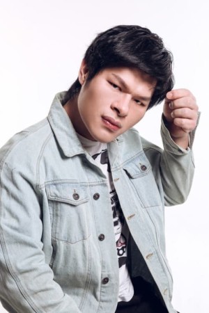 Zhuang Qiqian's poster