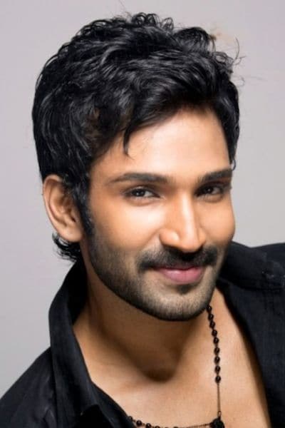 Aadhi Pinisetty's poster