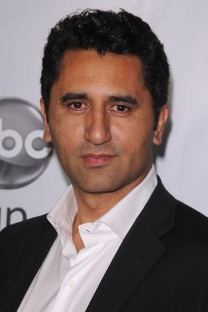 Cliff Curtis Poster
